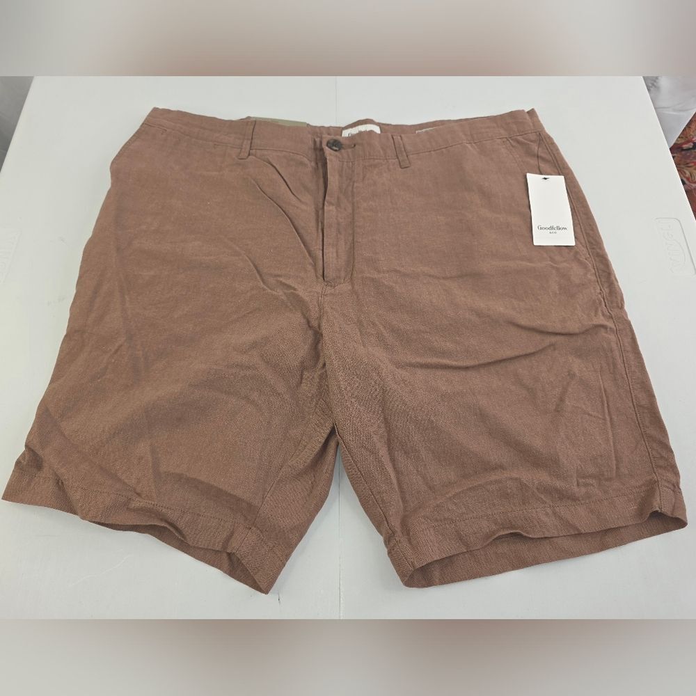 Goodfellow & Co Flat Front The Every Wear Shorts Brown Size 40 NWT BC-3063